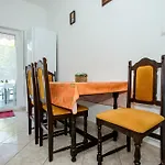 아파트 For Families With Children Palit, Rab - 4990 Palit
