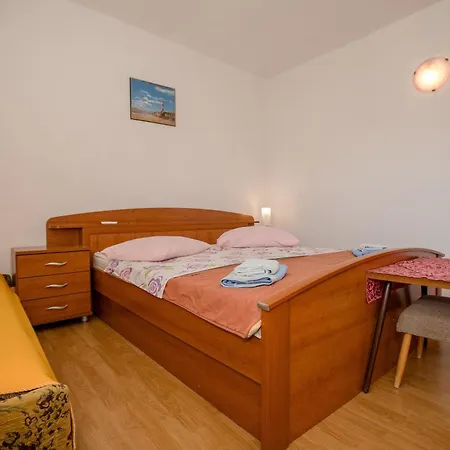 With A Parking Space Palit, Rab - 4990 Apartment *