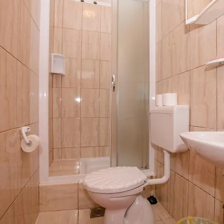 Apartment With A Parking Space Palit, Rab - 4990