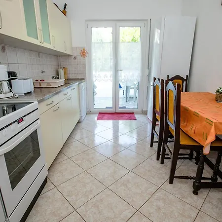 With A Parking Space Palit, Rab - 4990 Apartment Palit